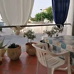 Διαμέρισμα Cento Passi Dal Mare