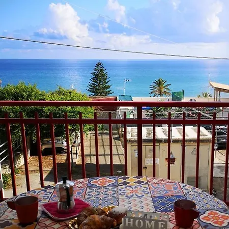 Apartment Cento Passi Dal Mare Alcamo Marina
