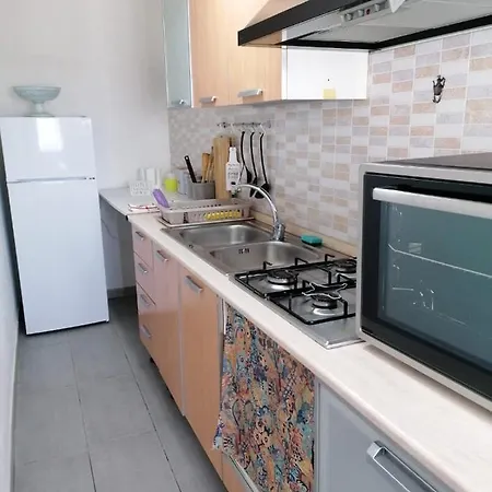 Apartment Cento Passi Dal Mare *