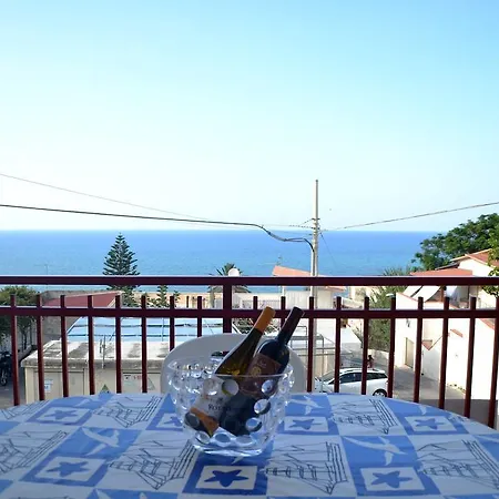 Cento Passi Dal Mare Apartment