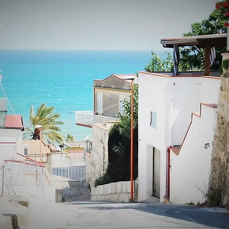 Apartment Cento Passi Dal Mare