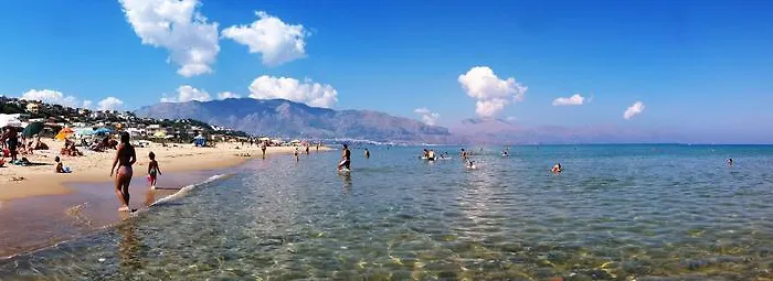 Apartment Cento Passi Dal Mare