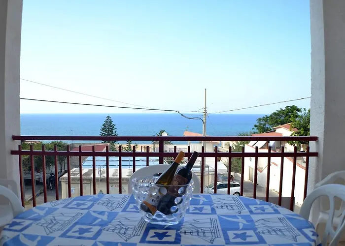 Cento Passi Dal Mare Apartment