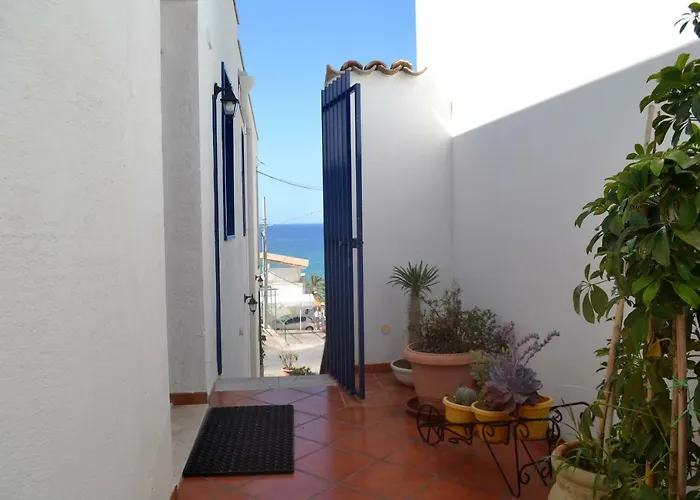 Cento Passi Dal Mare *
