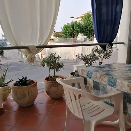 公寓 Cento Passi Dal Mare